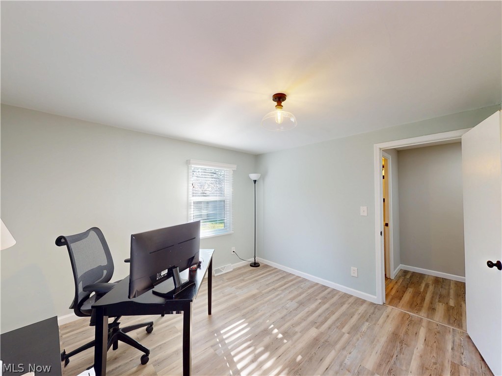 310 North Bissell Road Aurora, OH 44202 - Photo 28 of 38
