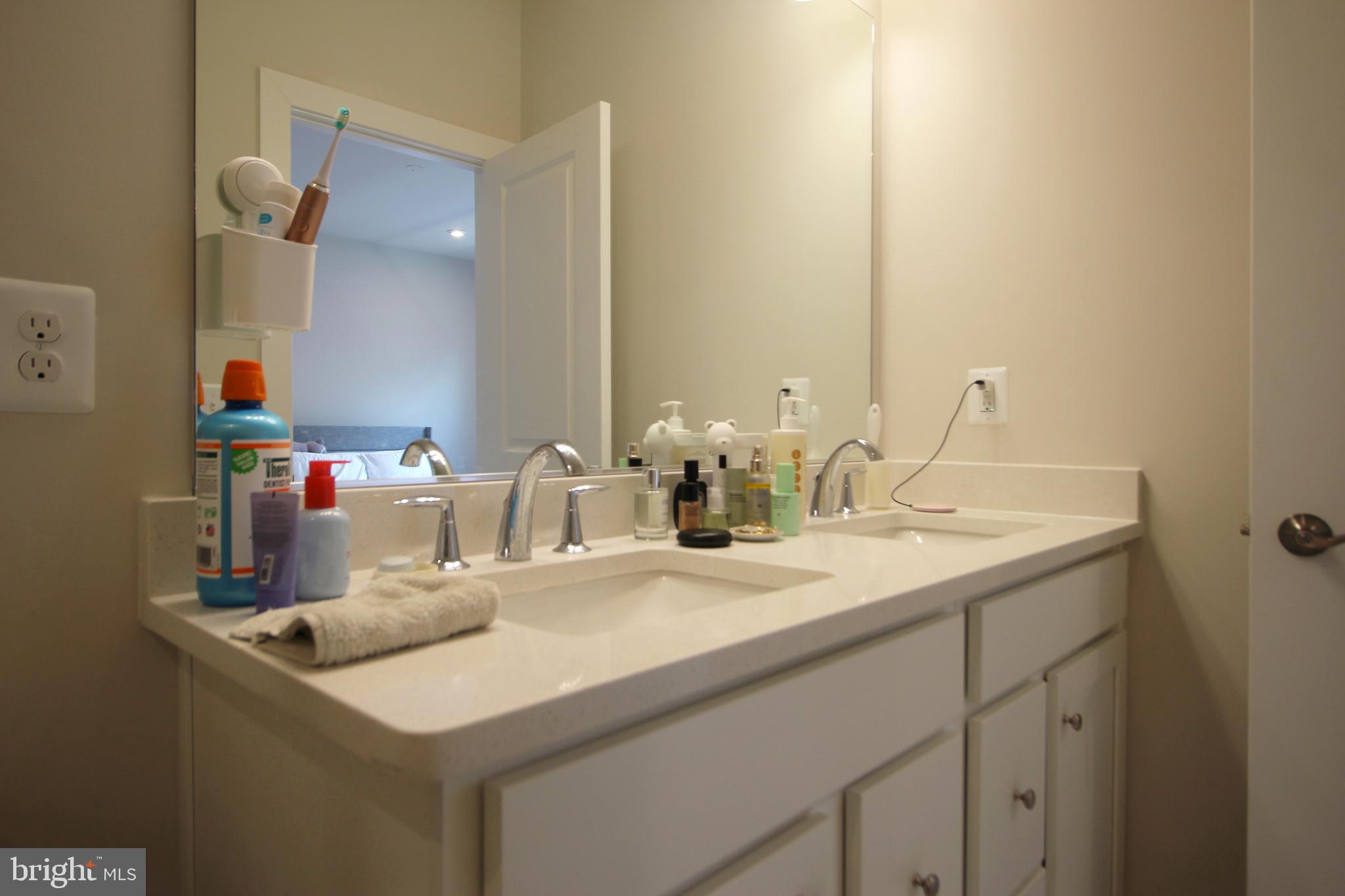 2107 Acadia Road Herndon, VA 20170 - Photo 28 of 30