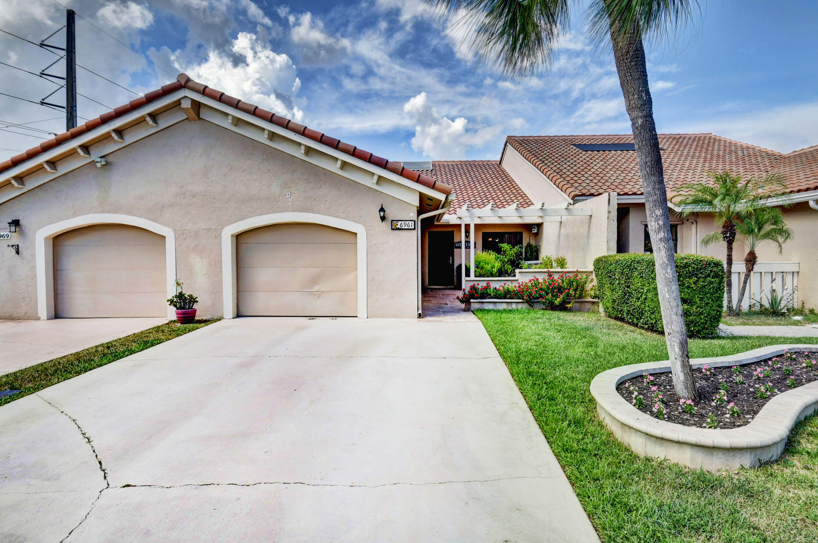 6961 Barbarossa Street Boca Raton, FL 33433 - Photo 2 of 49 16_dsc_6729_30_31_32_33