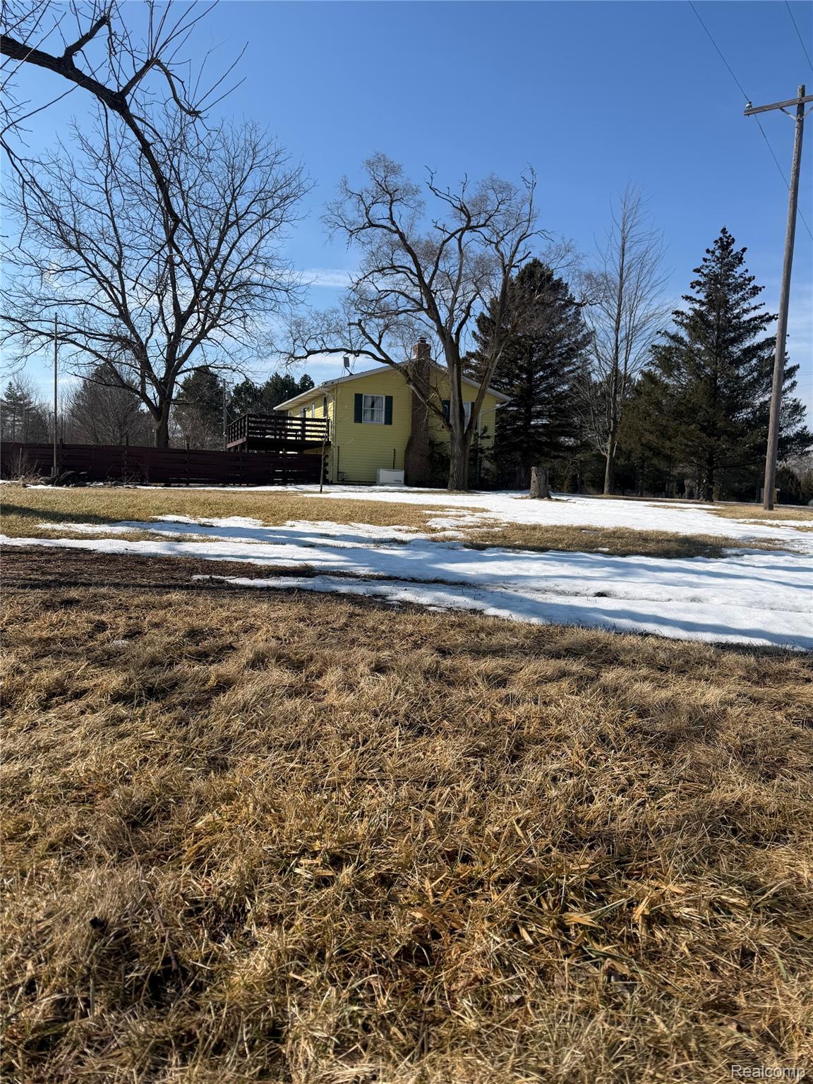 5749 Leix Road Mayville, MI 48744 - Photo 10 of 44 View of green lawn
