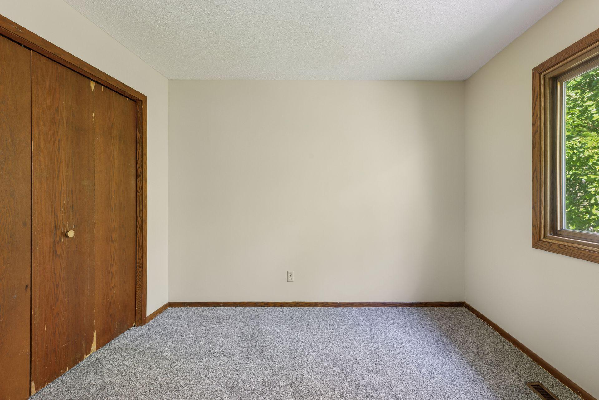 7952 Charles Way Inver Grove Heights, MN 55076 - Photo 17 of 30 Gallery Image 17