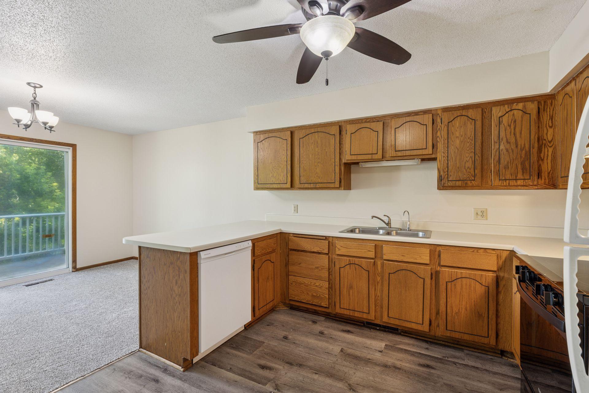 7952 Charles Way Inver Grove Heights, MN 55076 - Photo 8 of 30 Gallery Image 8