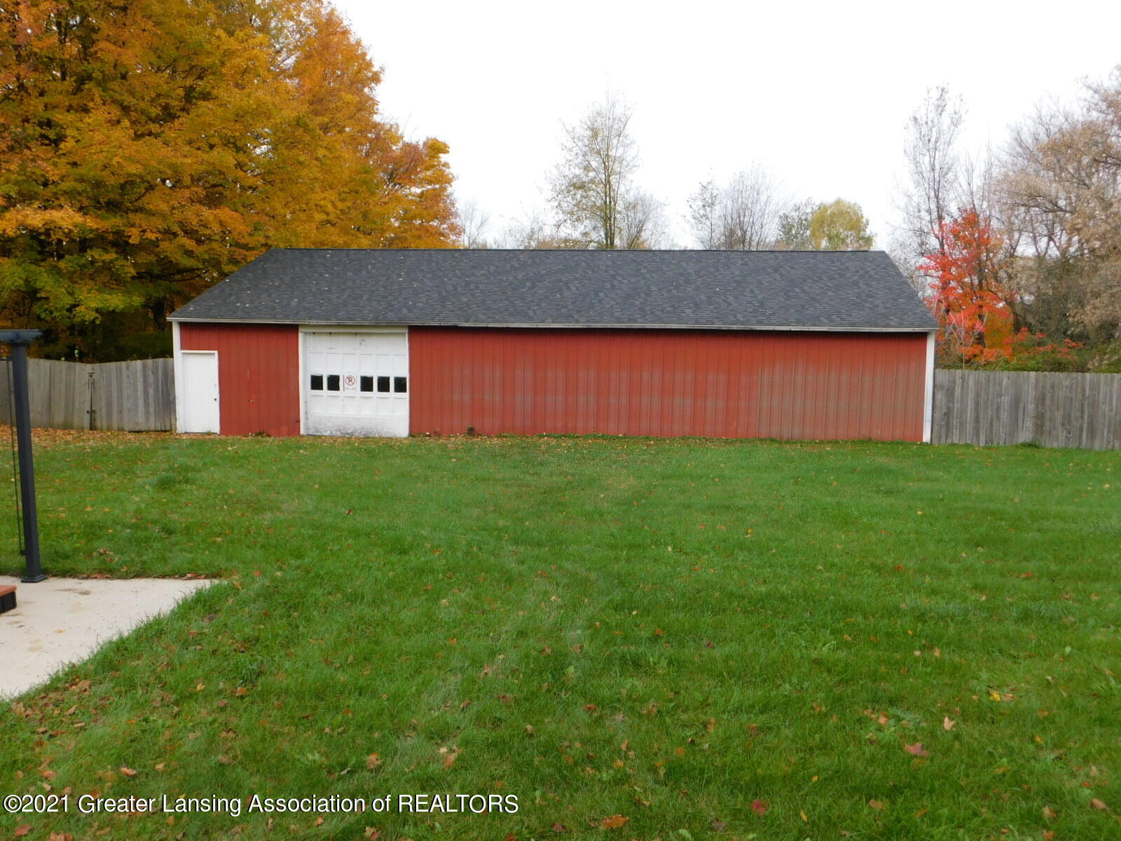 1992 South College Road Mason, MI 48854 - Photo 35 of 44 DSCN0999