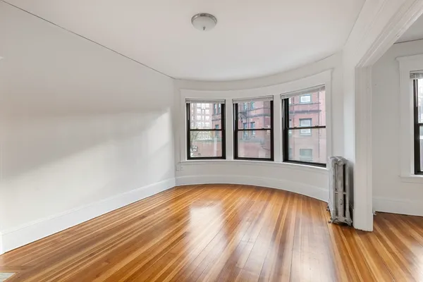 $4,800 | 5 Winchester Street, Unit 401, Brookline, MA 02446