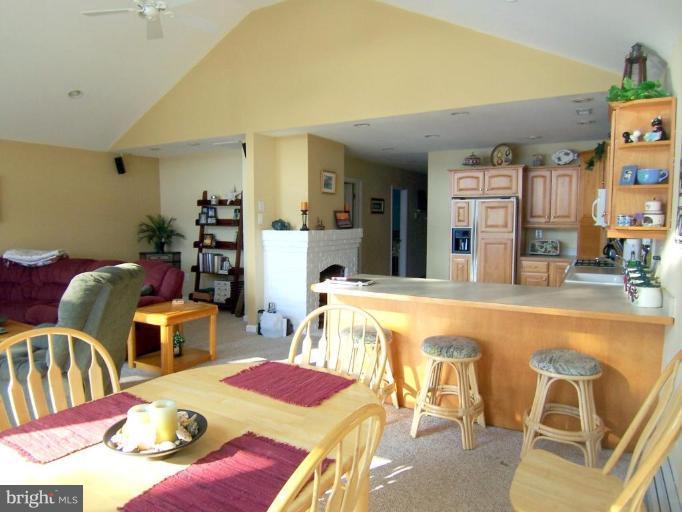 334 Riverside Drive Pasadena, MD 21122 - Photo 6 of 19 Kitchen/Dining Room