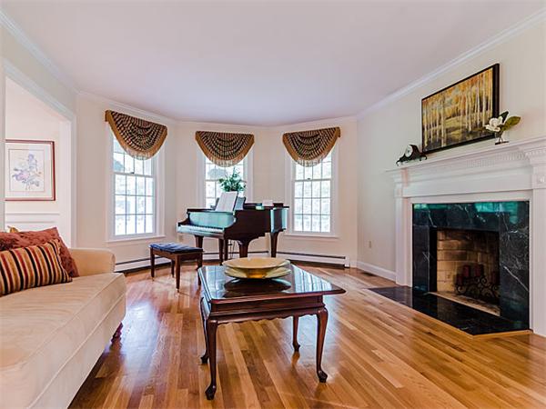 46 Carlisle Road Acton, MA 01720 - Photo 7 of 27 Gallery Image 7
