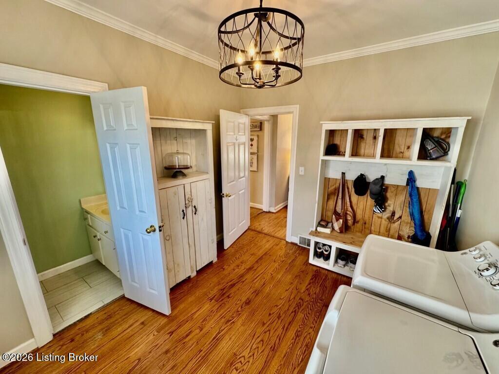 308 Covington Avenue Springfield, KY 40069 - Photo 21 of 51 021_Laundry