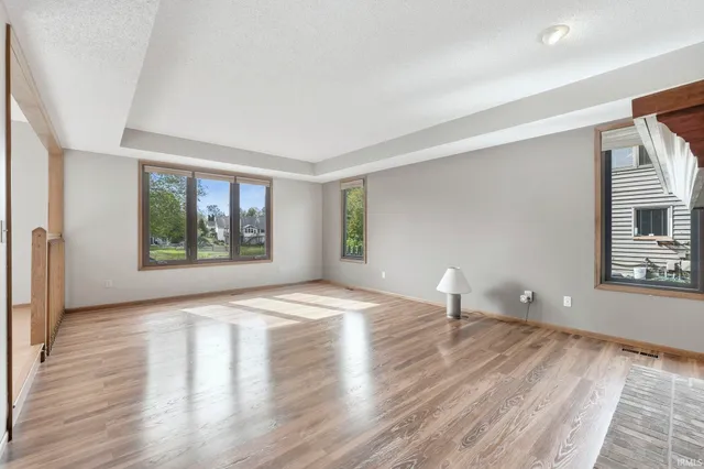 $389,900 | 1130 Bunkerhill Place, Fort Wayne, IN 46825