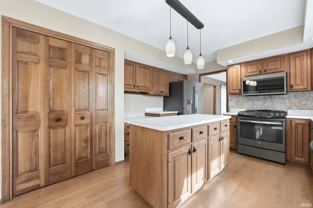 $389,900 | 1130 Bunkerhill Place, Fort Wayne, IN 46825