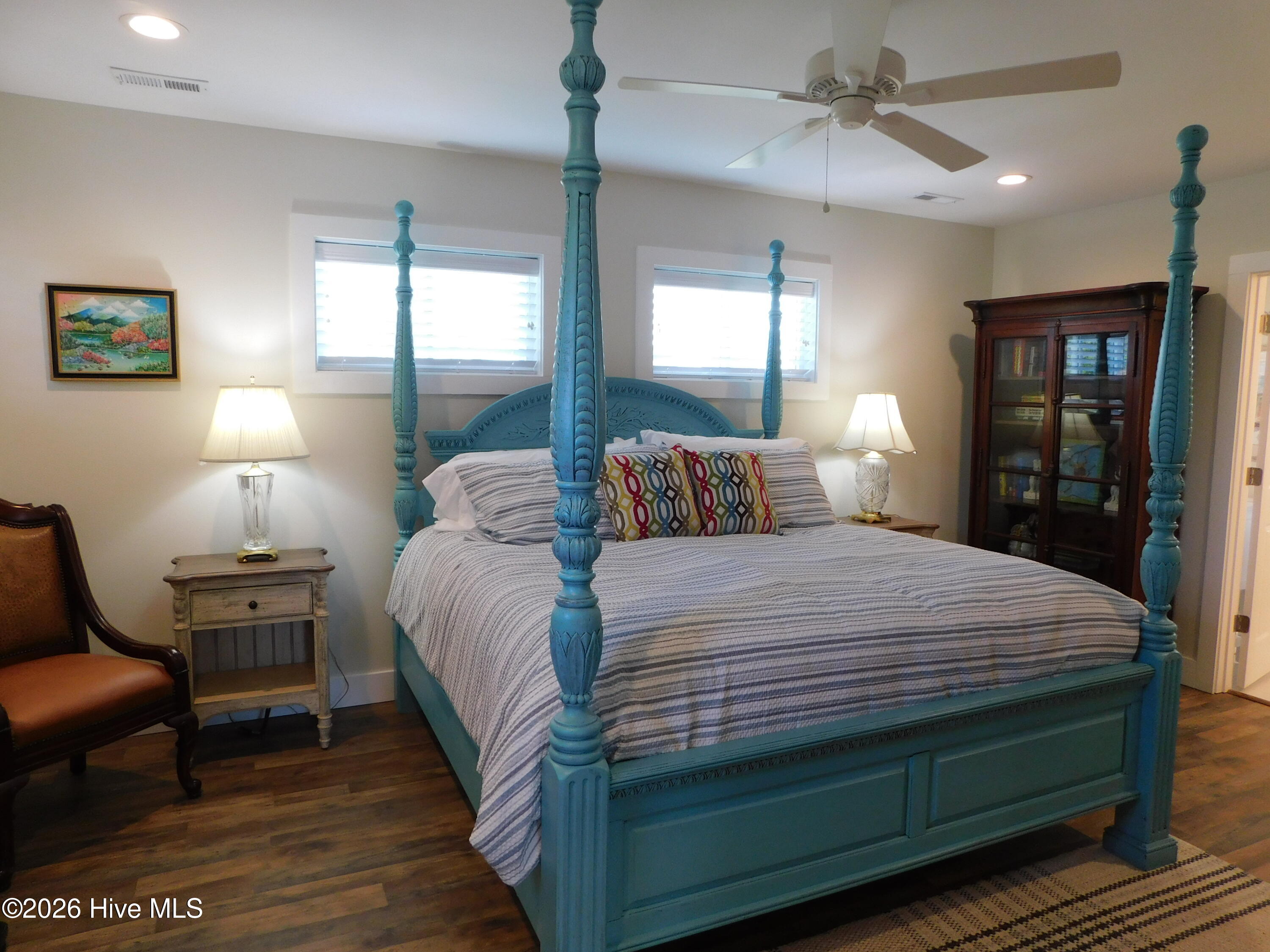 1527 Front Street, Unit B Beaufort, NC 28516 - Photo 7 of 10 DSCN1909