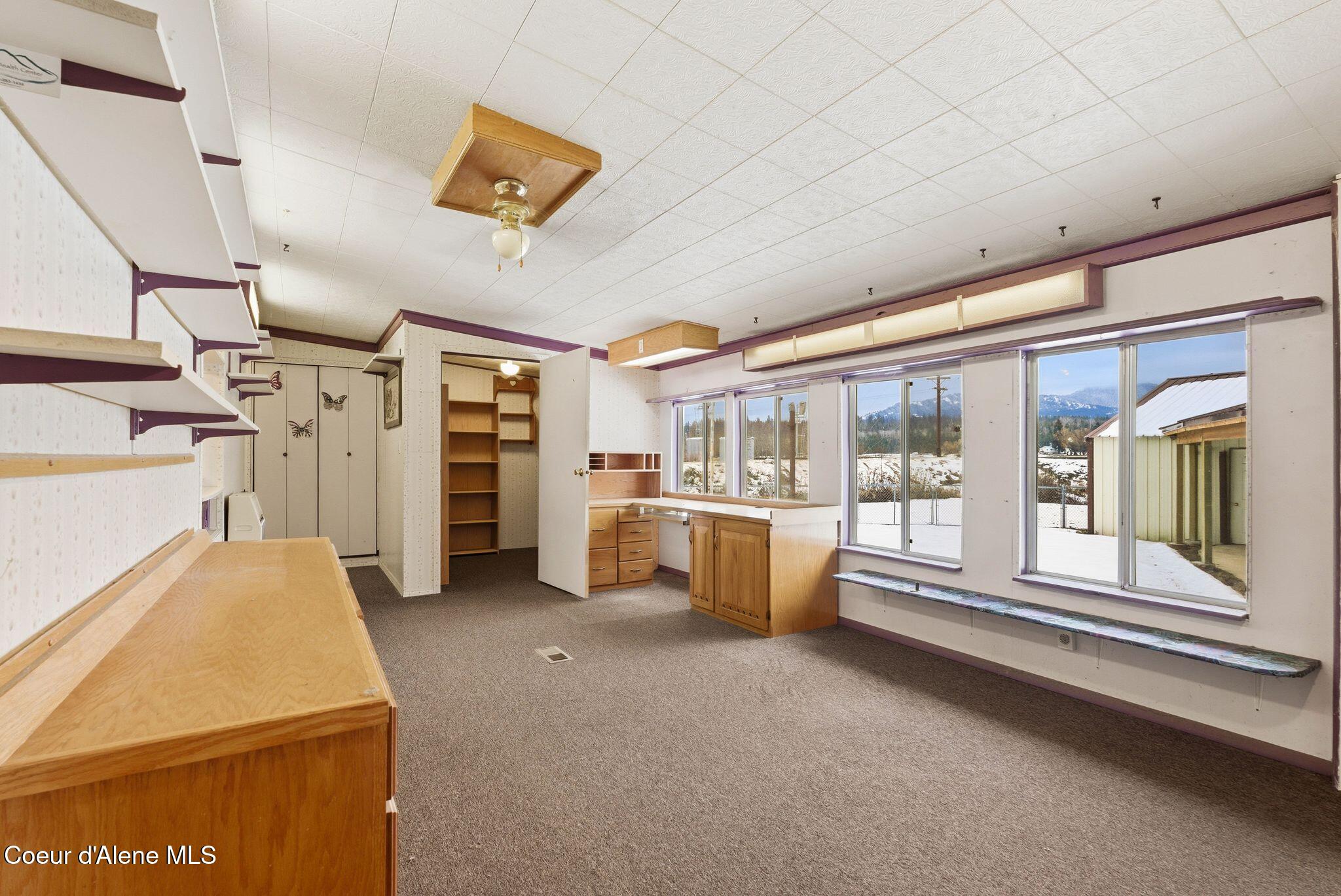 210 Walker Way Sagle, ID 83860 - Photo 18 of 54 Sunroom or family room