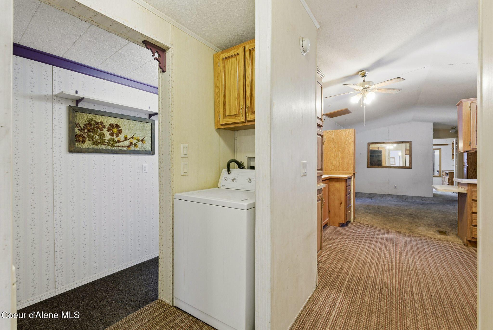 210 Walker Way Sagle, ID 83860 - Photo 28 of 54 Looking towards sunroom & kitchen