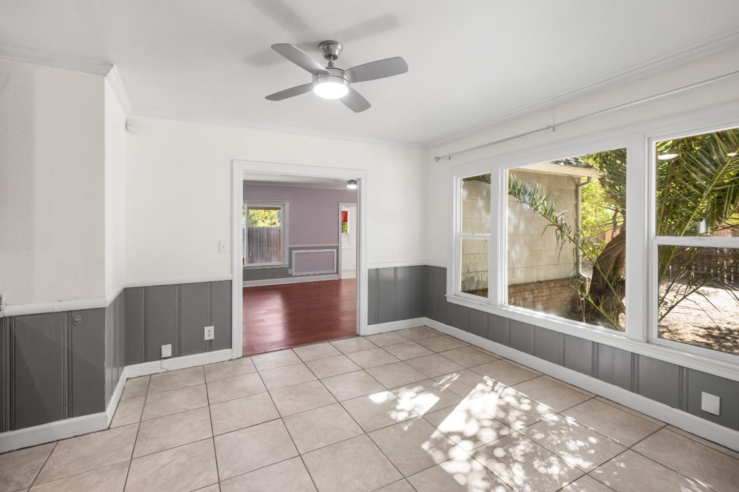 2905 Garfield Avenue Carmichael, CA 95608 - Photo 12 of 32 a view of an empty room and window