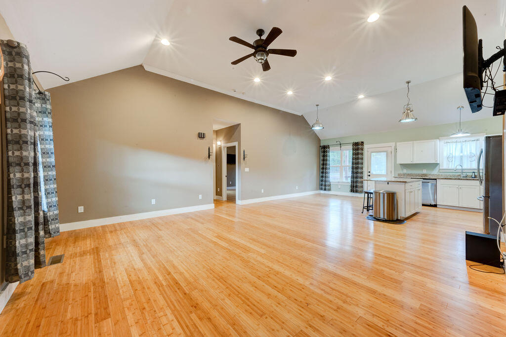 495 Deerfield Road Chickamauga, GA 30707 - Photo 19 of 63 Living Area