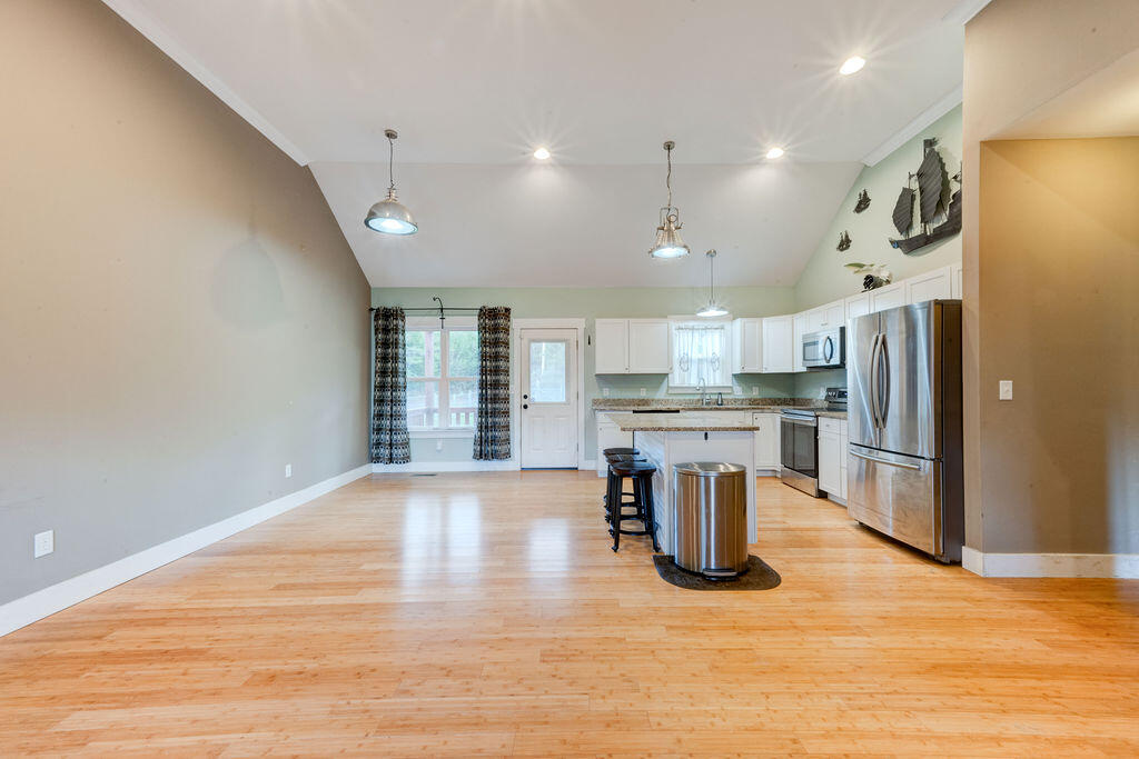 495 Deerfield Road Chickamauga, GA 30707 - Photo 31 of 63 Kitchen/Dining Area