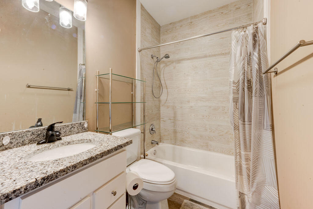 495 Deerfield Road Chickamauga, GA 30707 - Photo 44 of 63 Guest Bath