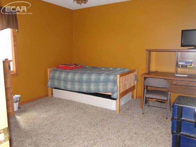 13146 North Linden Road Clio, MI 48420 - Photo 10 of 16 21160254-9.JPG