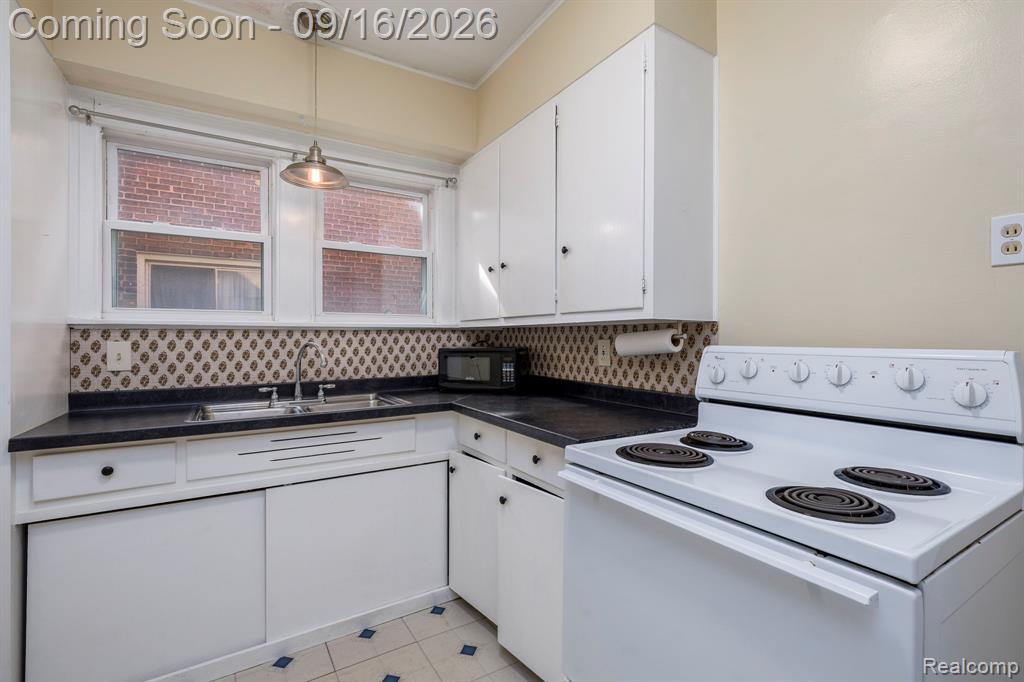999 Nottingham Road Grosse Pointe Park, MI 48230 - Photo 16 of 30 Gallery Image 16