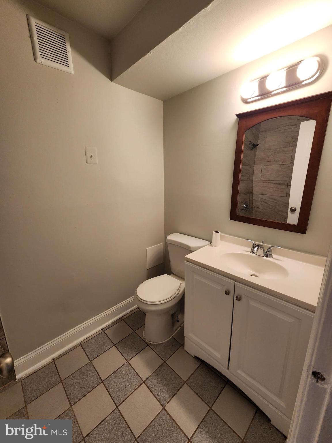 14529 Golden Oak Road Centreville, VA 20121 - Photo 12 of 21 Gallery Image 12