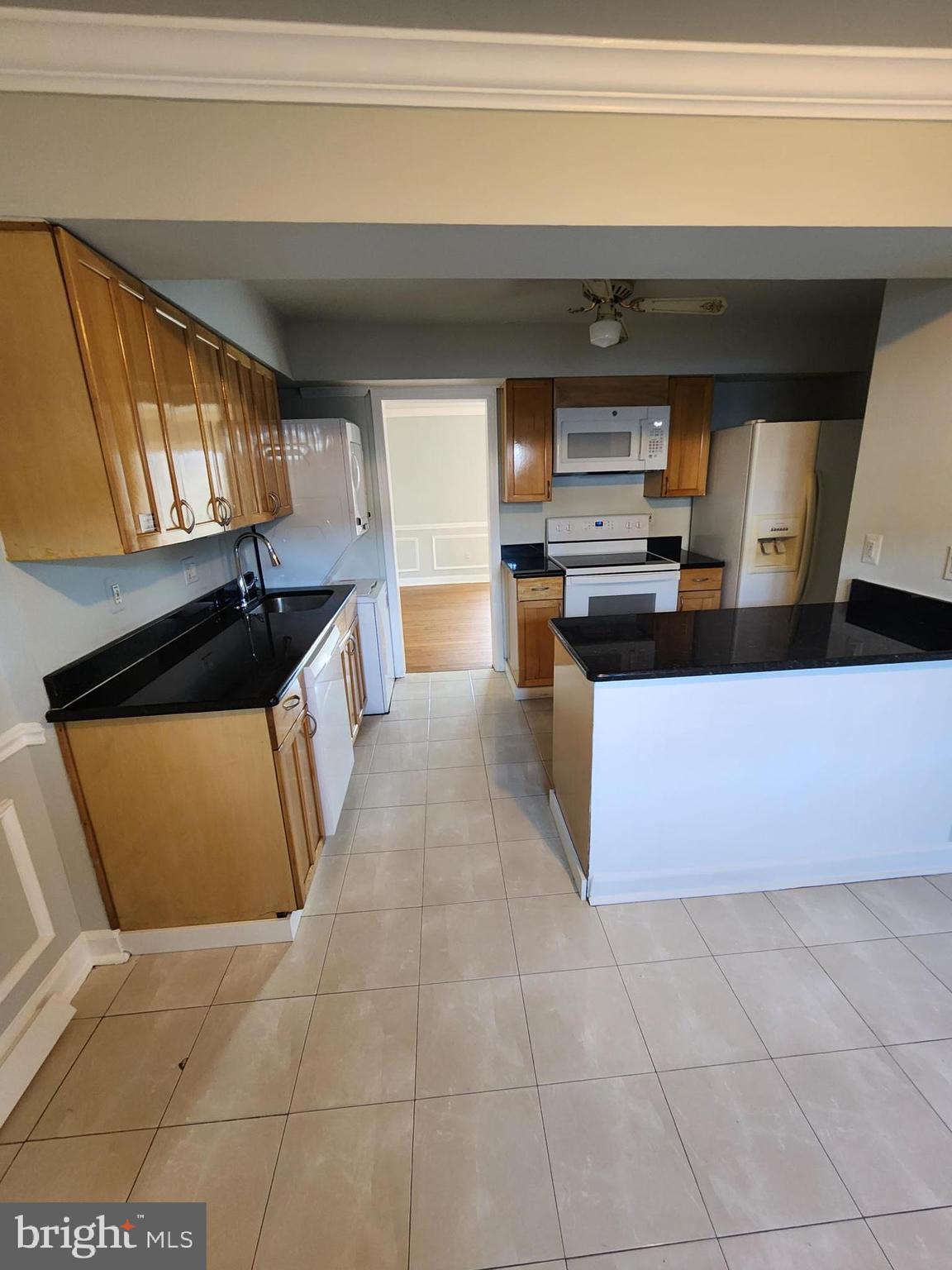 14529 Golden Oak Road Centreville, VA 20121 - Photo 6 of 21 Gallery Image 6