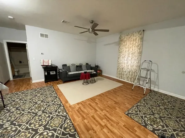 $1,700 | 72 Highland Avenue, Unit 1B, Clifton, NJ 07011