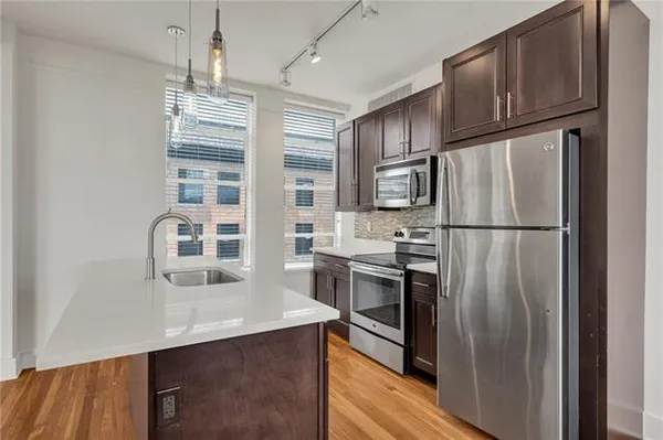 $2,195 | 833 Howard Avenue, Unit 402, New Orleans, LA 70113