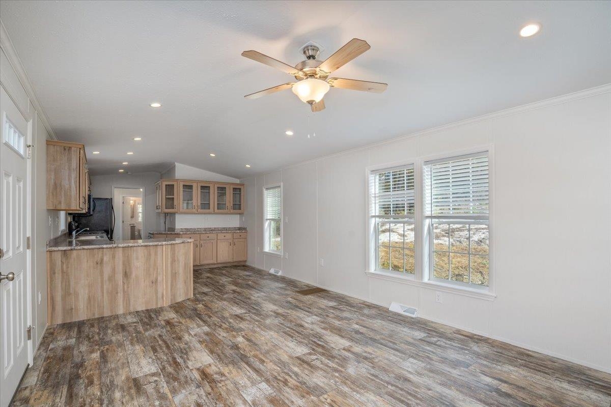 843 High Street, Unit 14B Candia, NH 03034 - Photo 9 of 26