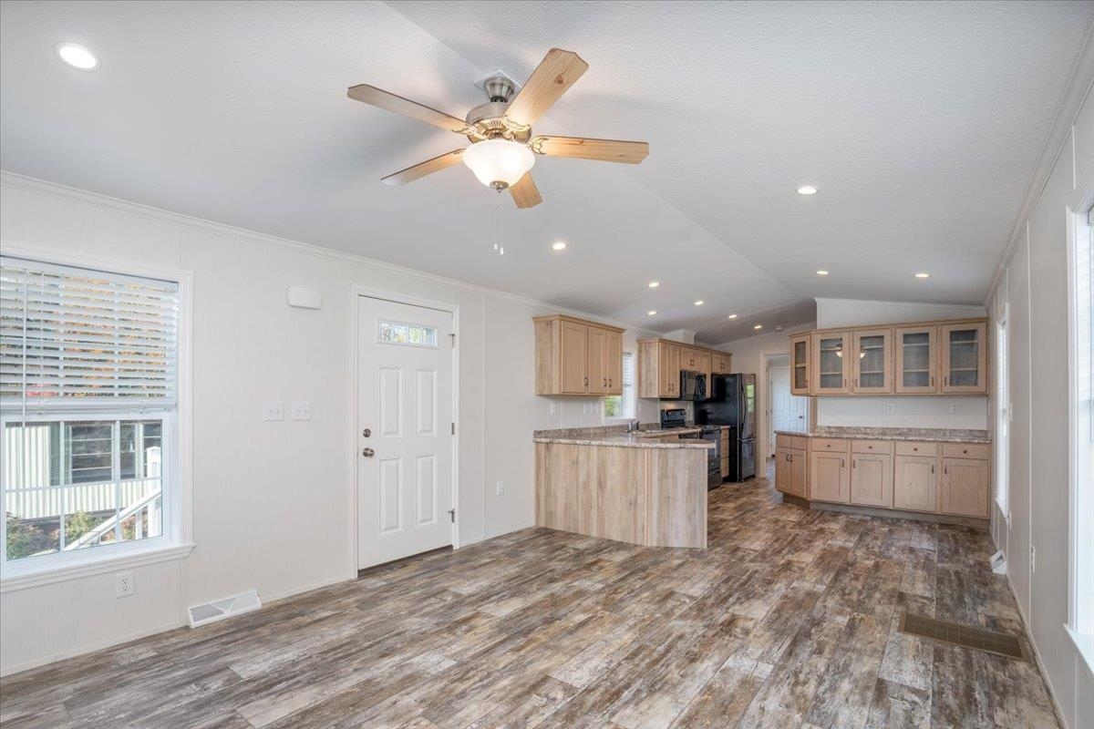 843 High Street, Unit 14B Candia, NH 03034 - Photo 10 of 26