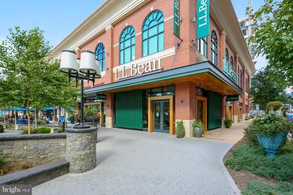 $5,250 | 11416 Empire Lane, North Bethesda, MD 20852