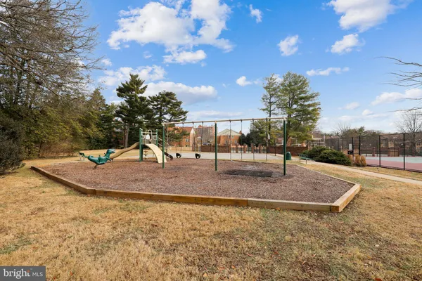 $5,250 | 11416 Empire Lane, North Bethesda, MD 20852