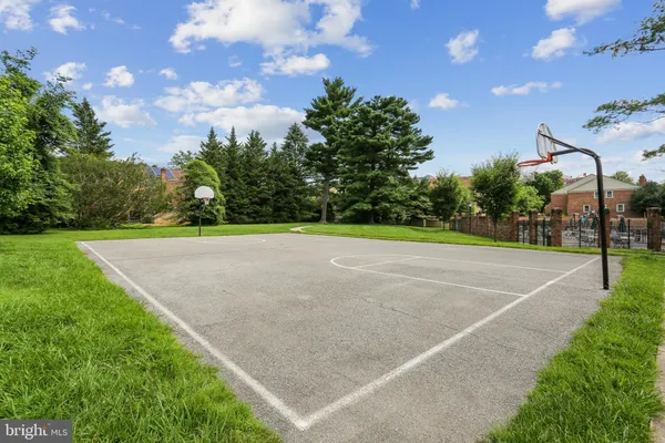 $5,250 | 11416 Empire Lane, North Bethesda, MD 20852