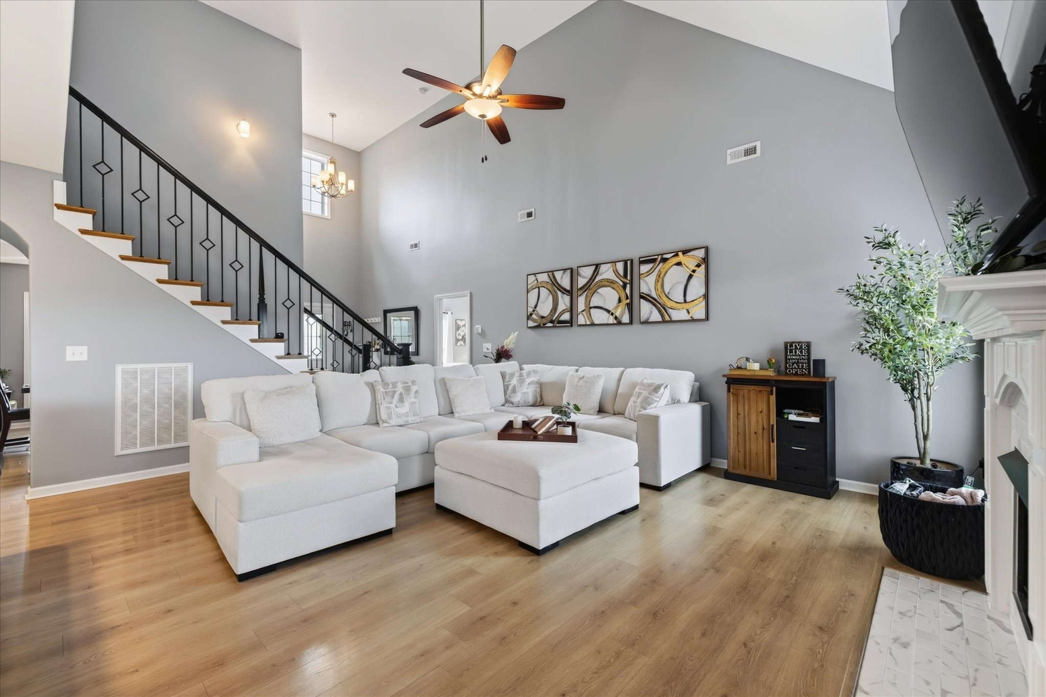 1251 Juniper Pass Clarksville, TN 37043 - Photo 8 of 39 Gallery Image 8