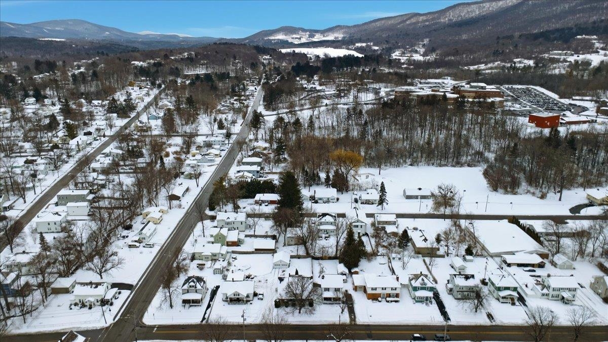 308 Elm Street Bennington, VT 05201 - Photo 31 of 33