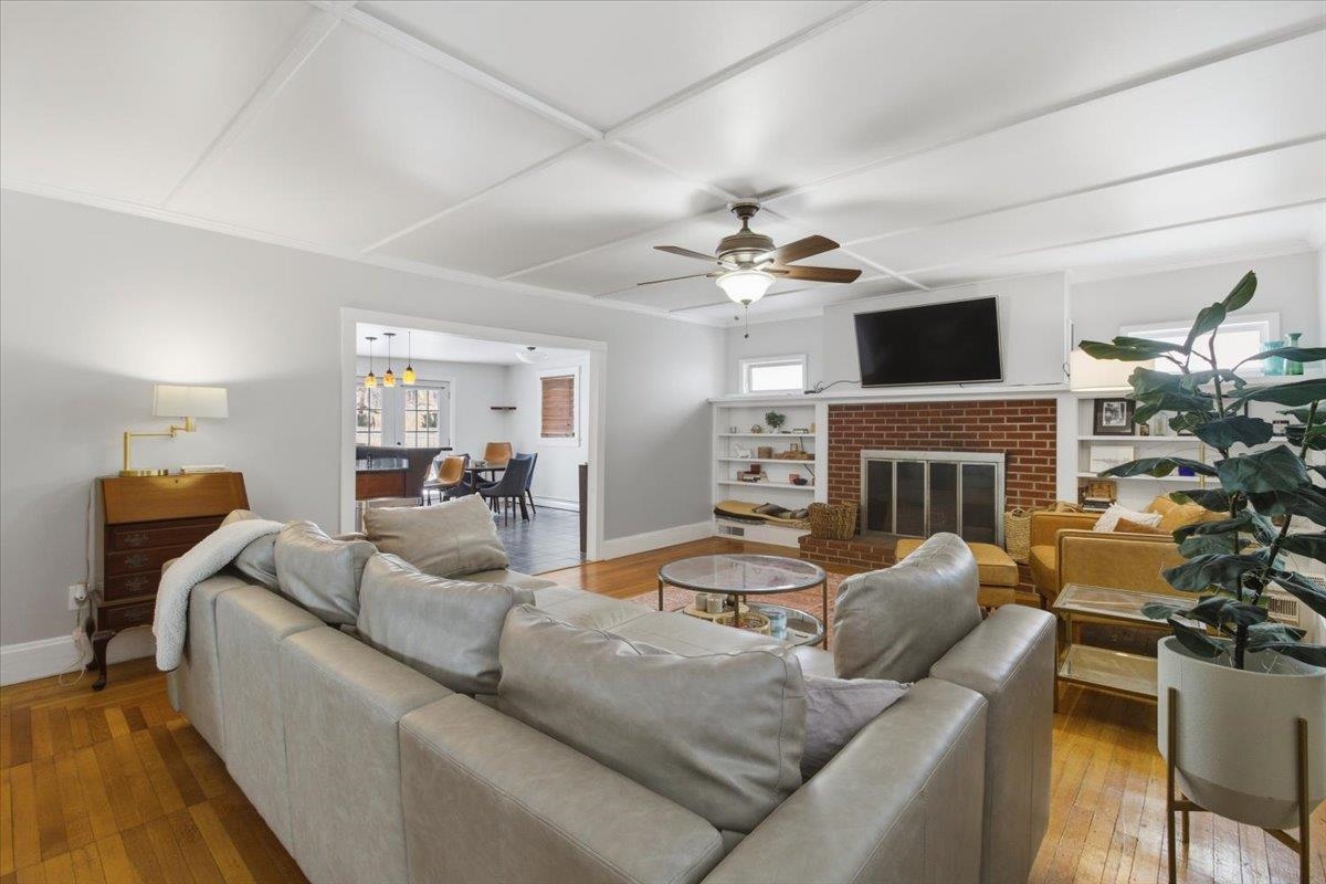 308 Elm Street Bennington, VT 05201 - Photo 4 of 33