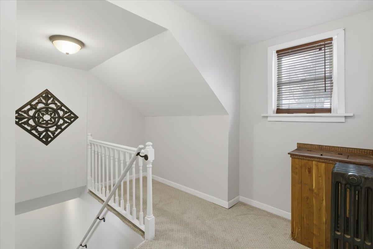 308 Elm Street Bennington, VT 05201 - Photo 9 of 33