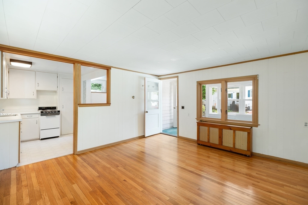8 Atlantic Road Gloucester, MA 01930 - Photo 23 of 30
