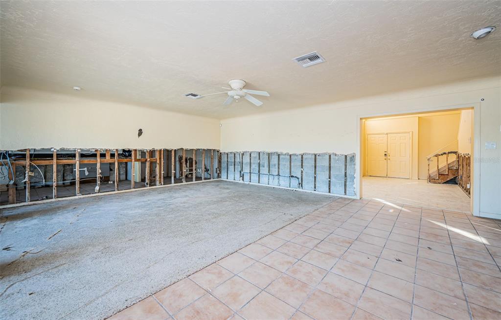 30 Dolphin Drive Treasure Island, FL 33706 - Photo 15 of 71