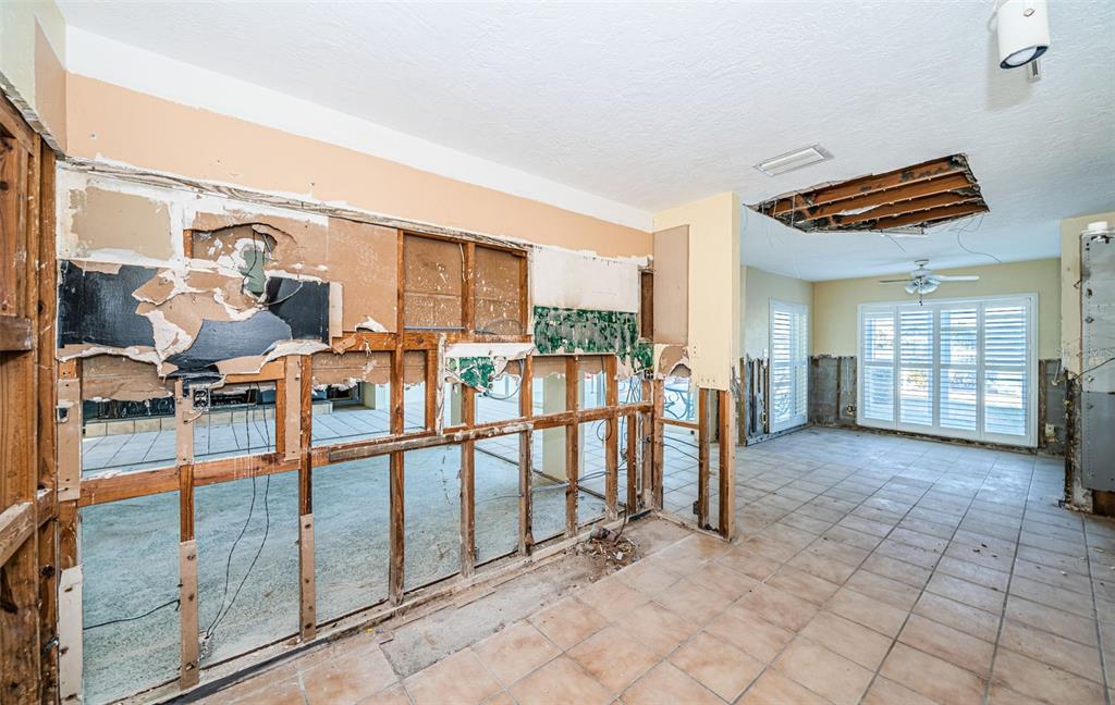 30 Dolphin Drive Treasure Island, FL 33706 - Photo 20 of 71 a view of a living room filled with furniture