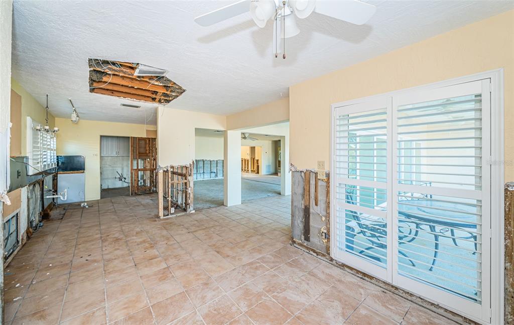 30 Dolphin Drive Treasure Island, FL 33706 - Photo 24 of 71