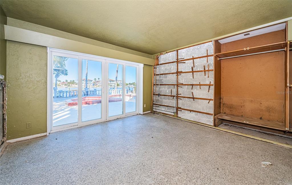 30 Dolphin Drive Treasure Island, FL 33706 - Photo 25 of 71