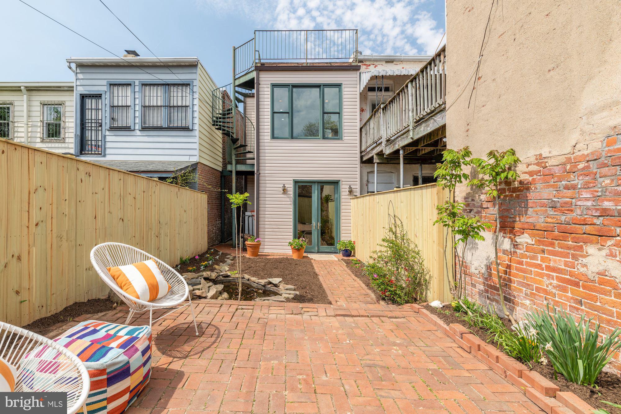 320 12th Street Southeast Washington, DC 20003 - Photo 11 of 20 Backyard