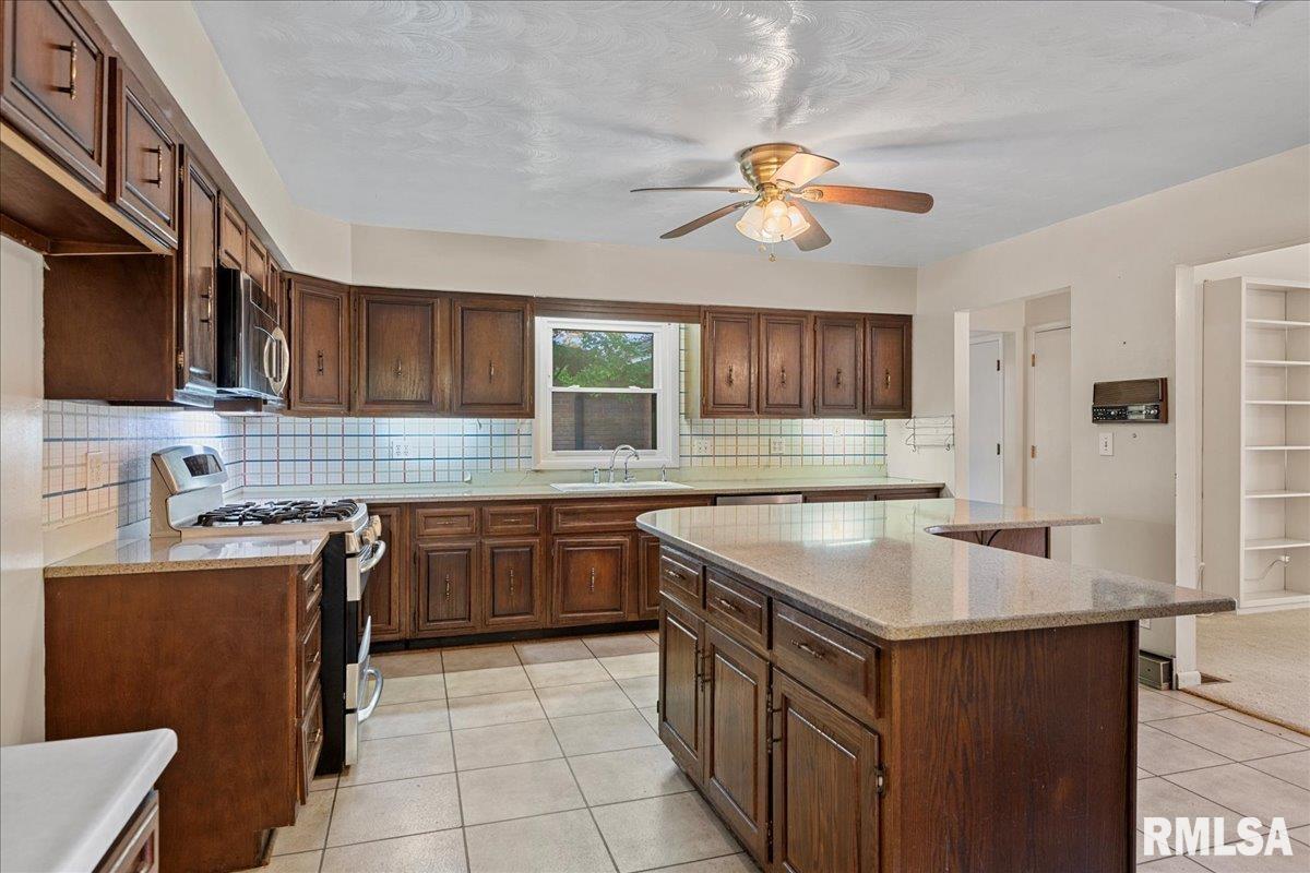 900 West Lake Shore Drive Springfield, IL 62712 - Photo 21 of 68