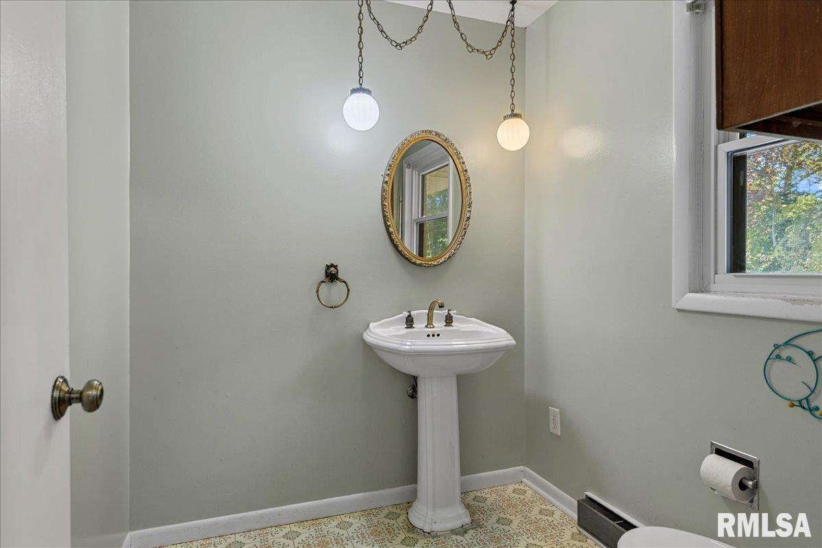 900 West Lake Shore Drive Springfield, IL 62712 - Photo 23 of 68