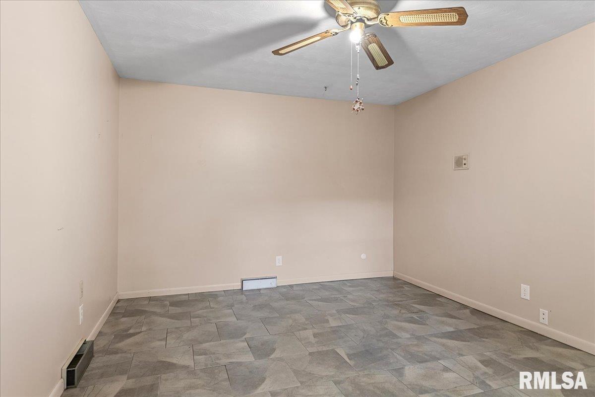 900 West Lake Shore Drive Springfield, IL 62712 - Photo 36 of 68