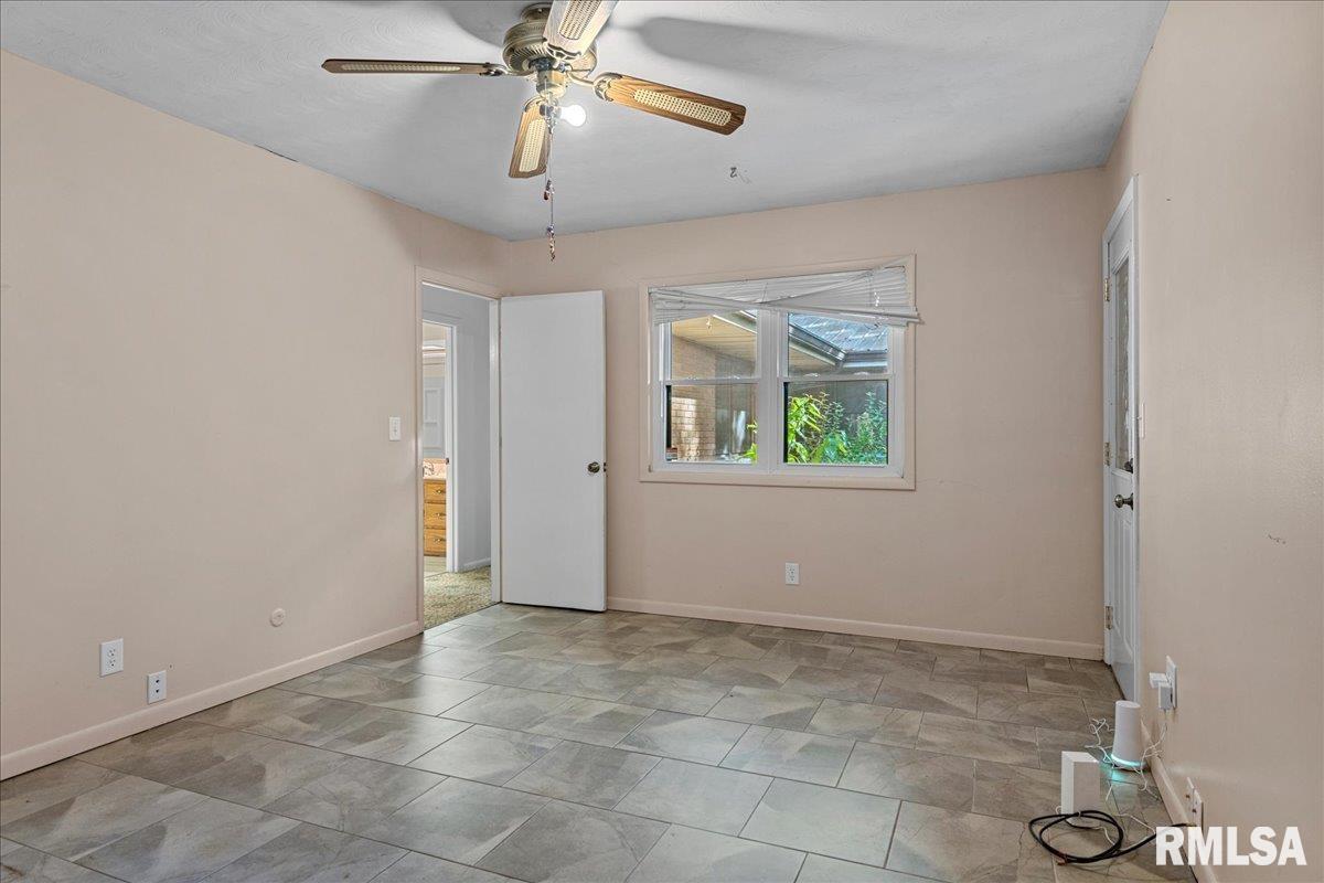 900 West Lake Shore Drive Springfield, IL 62712 - Photo 37 of 68