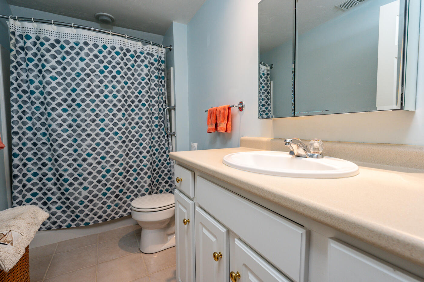 4 Classic Circle Mashpee, MA 02649 - Photo 21 of 32 Bathroom