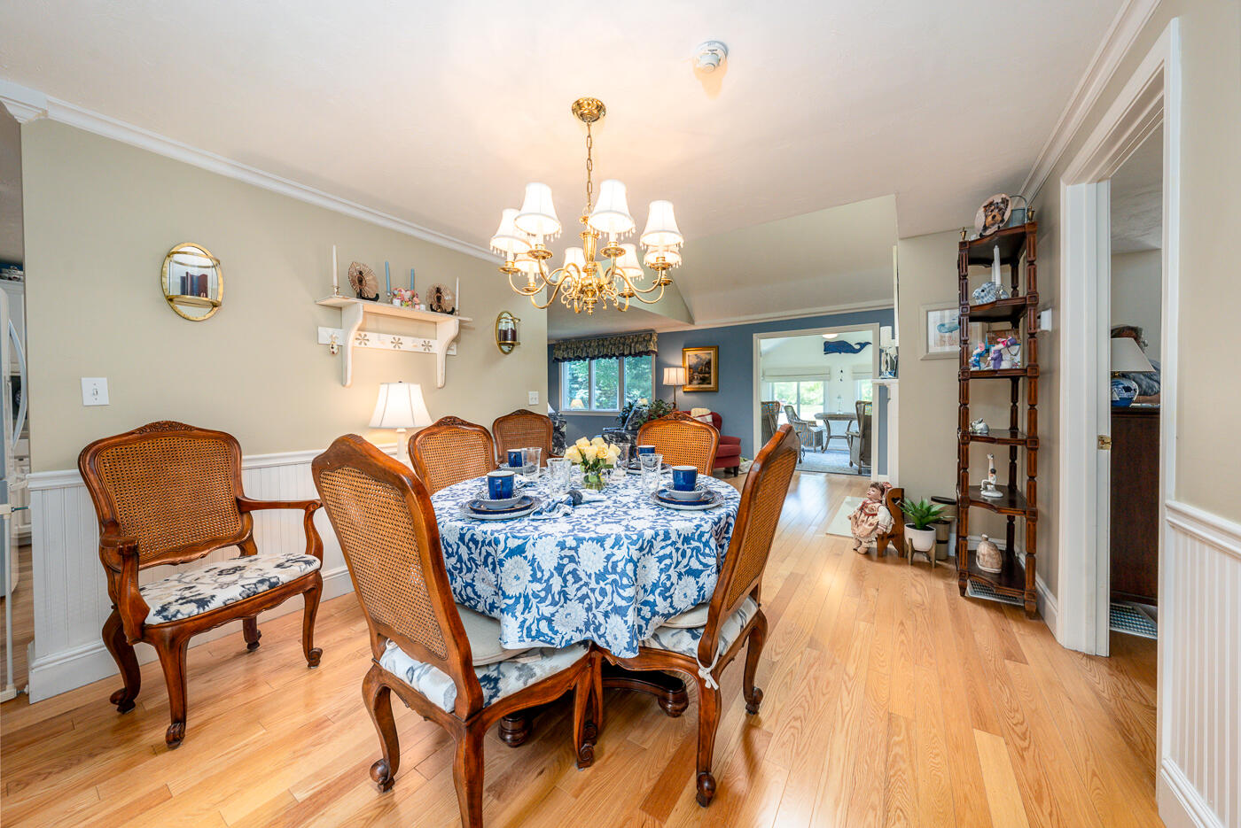 4 Classic Circle Mashpee, MA 02649 - Photo 4 of 32 Dining