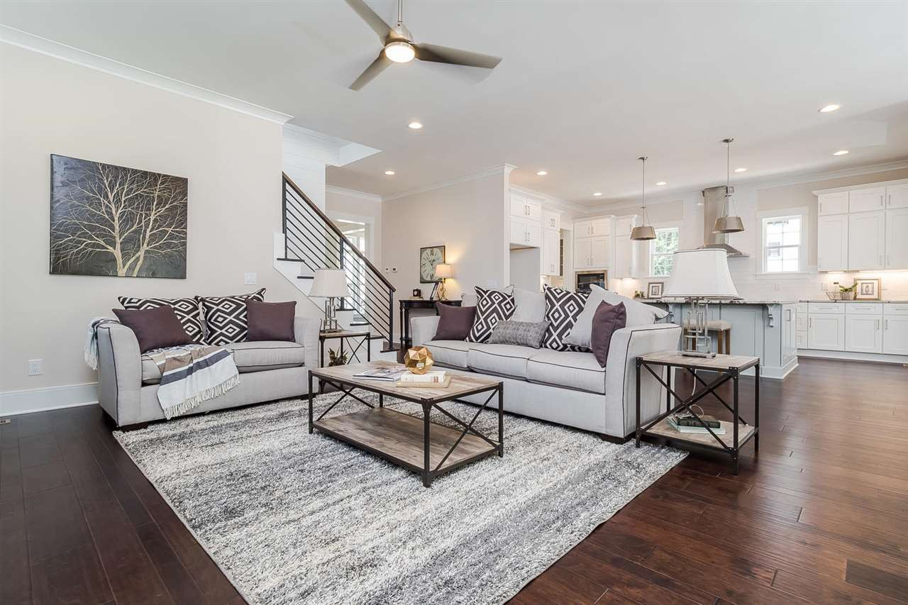 511 Peebles Street Raleigh, NC 27608 - Photo 7 of 14 Living