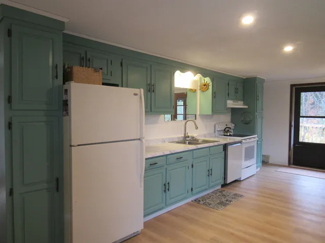 $299,000 | 812 Brown Farm Road, Lyndon, VT 05851