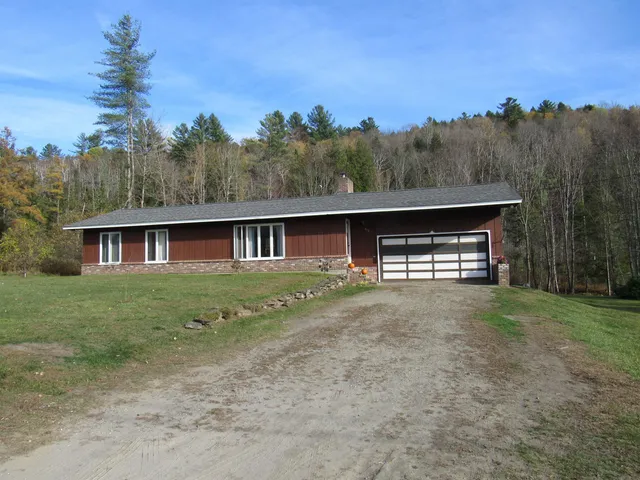 $299,000 | 812 Brown Farm Road, Lyndon, VT 05851